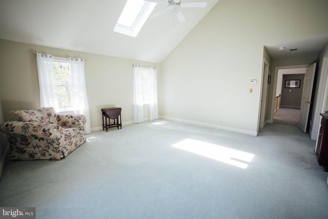 7 SLITTING MILL RD, Glen Mills, PA 19342