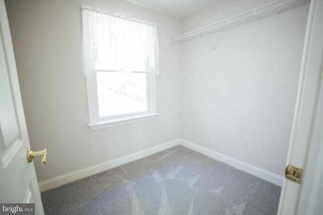 7 SLITTING MILL RD, Glen Mills, PA 19342