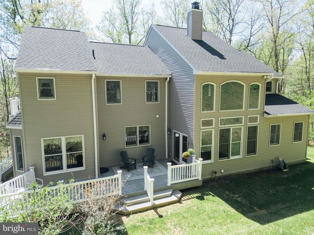 7 SLITTING MILL RD, Glen Mills, PA 19342