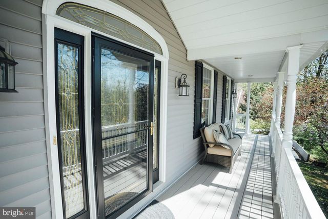 7 SLITTING MILL RD, Glen Mills, PA 19342