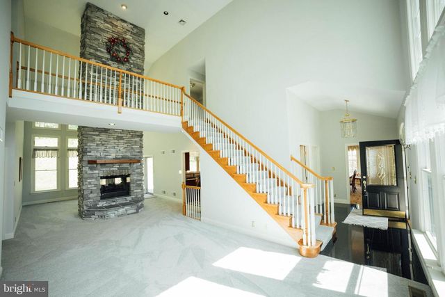 7 SLITTING MILL RD, Glen Mills, PA 19342