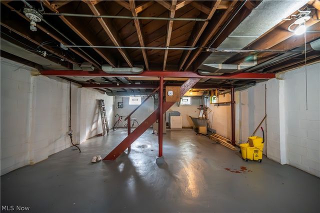 1842 Coronado Avenue, Youngstown, OH 44504