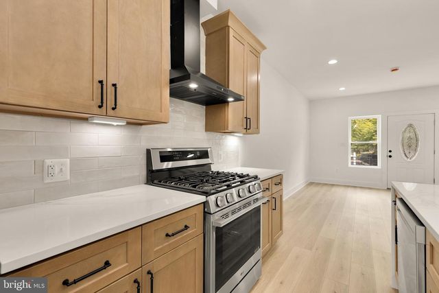 4924 7TH ST NW, Washington, DC 20011