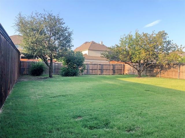 10801 Sexton Drive, Mckinney, TX 75072