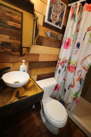 290 Sine Ln, Erin, TN 37061