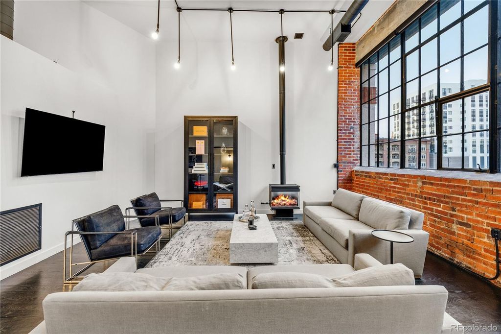 1090 Cherokee Street 303, Denver, CO 80204