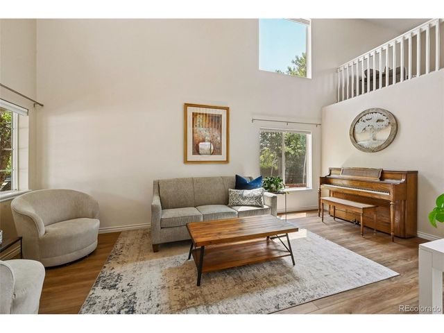 5277 S Malaya Way, Aurora, CO 80015