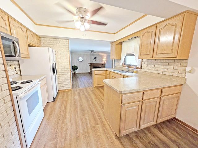 751 N Wright Road, Janesville, WI 53546