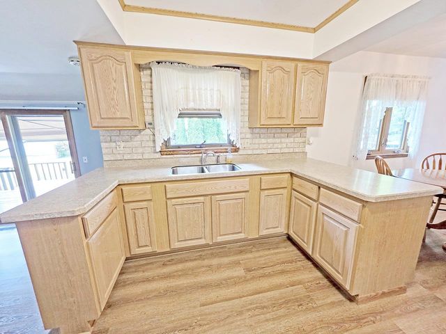 751 N Wright Road, Janesville, WI 53546