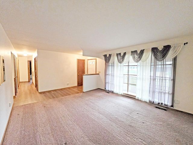 751 N Wright Road, Janesville, WI 53546