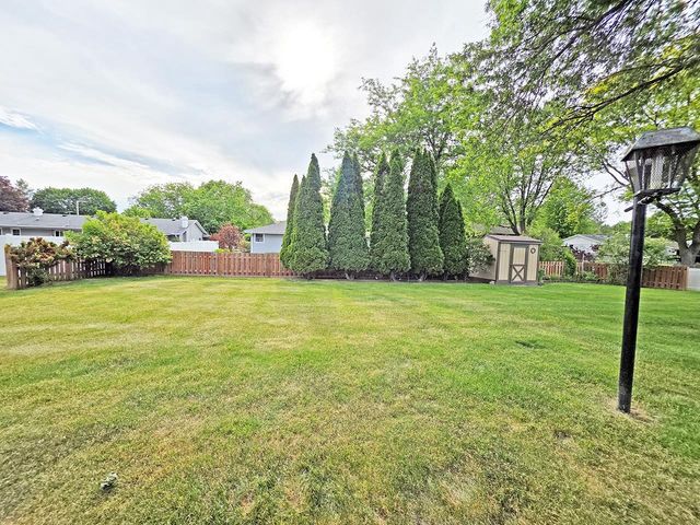 751 N Wright Road, Janesville, WI 53546