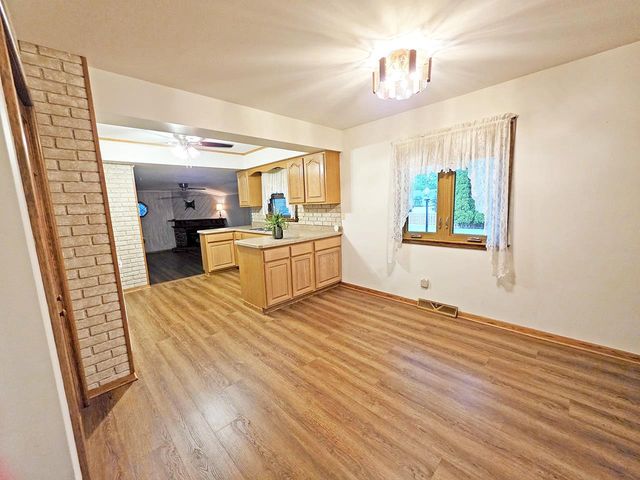 751 N Wright Road, Janesville, WI 53546