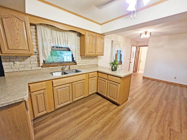 751 N Wright Road, Janesville, WI 53546