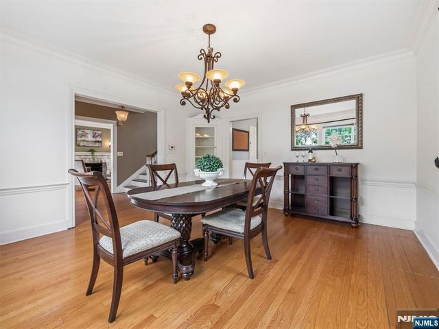 22 Serafin Place, Glen Rock, NJ 07452