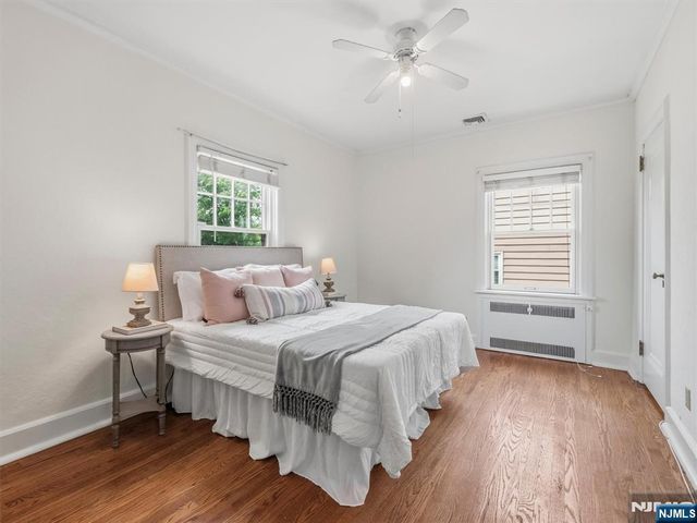 22 Serafin Place, Glen Rock, NJ 07452