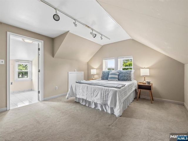 22 Serafin Place, Glen Rock, NJ 07452