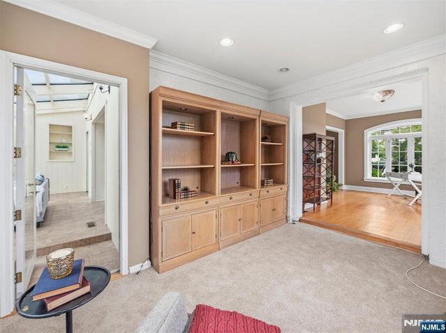 22 Serafin Place, Glen Rock, NJ 07452