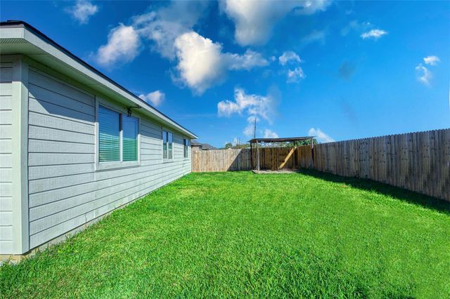 17818 Bullis Gap Drive, Hockley, TX 77447