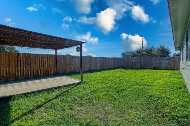 17818 Bullis Gap Drive, Hockley, TX 77447
