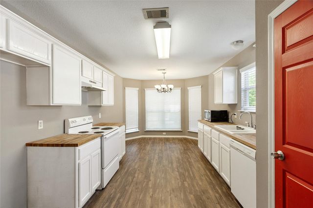 17818 Bullis Gap Drive, Hockley, TX 77447