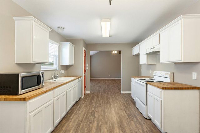17818 Bullis Gap Drive, Hockley, TX 77447