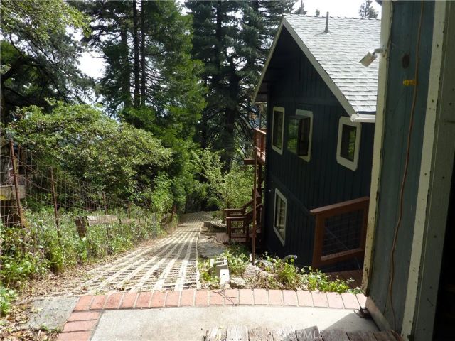 21531 Sawpit Canyon Road, Cedarpines Park, CA 92322
