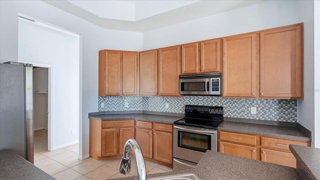 4623 61ST DRIVE E, Bradenton, FL 34203