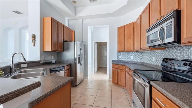 4623 61ST DRIVE E, Bradenton, FL 34203