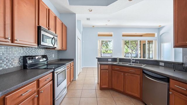 4623 61ST DRIVE E, Bradenton, FL 34203