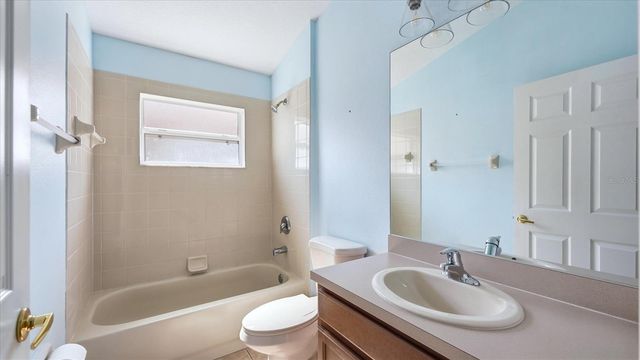 4623 61ST DRIVE E, Bradenton, FL 34203