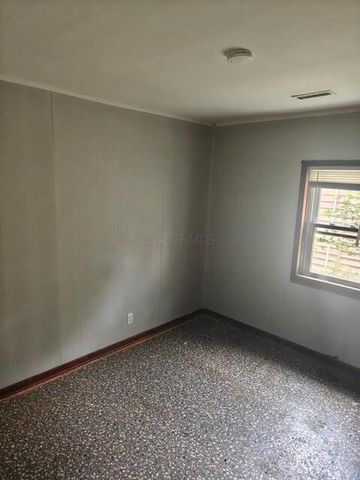 811 E Como Avenue, Columbus, OH 43224