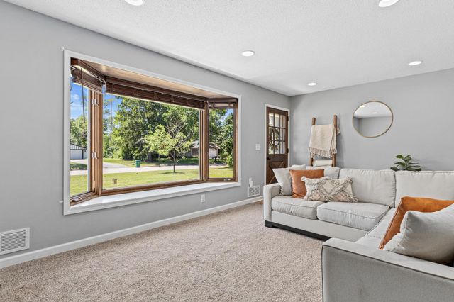 12020 Noon Drive, Dayton, MN 55327