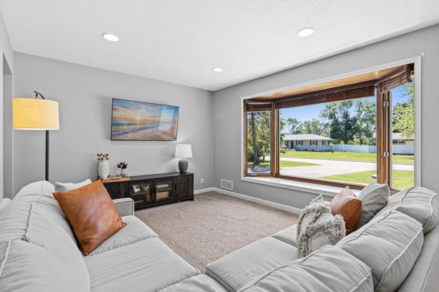 12020 Noon Drive, Dayton, MN 55327