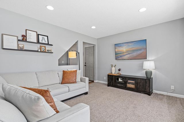 12020 Noon Drive, Dayton, MN 55327