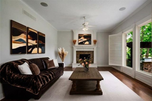 7310 W 145th Terrace, Overland Park, KS 66223
