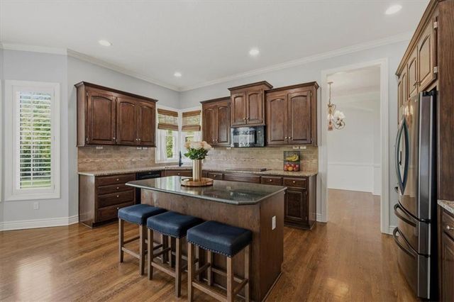 7310 W 145th Terrace, Overland Park, KS 66223