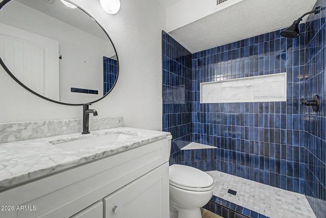 5631 S BOUNTY Court B, Tempe, AZ 85283