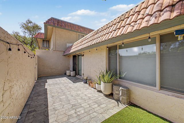 5631 S BOUNTY Court B, Tempe, AZ 85283