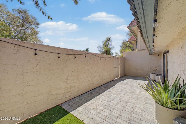 5631 S BOUNTY Court B, Tempe, AZ 85283