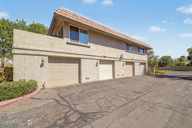 5631 S BOUNTY Court B, Tempe, AZ 85283