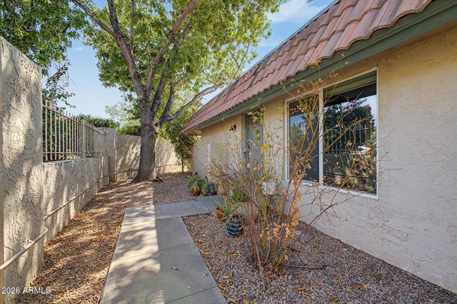 5631 S BOUNTY Court B, Tempe, AZ 85283