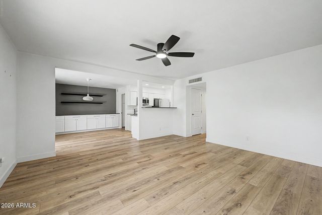 5631 S BOUNTY Court B, Tempe, AZ 85283