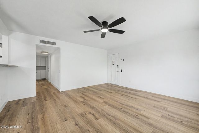 5631 S BOUNTY Court B, Tempe, AZ 85283