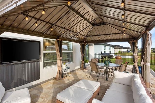 4066 San Clemente CT, North Fort Myers, FL 33917