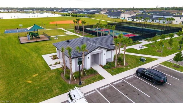 4066 San Clemente CT, North Fort Myers, FL 33917