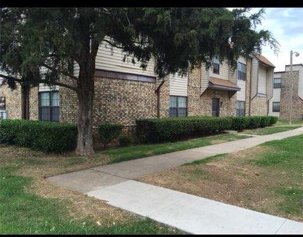 401 SE 12th Street 105, Norman, OK 73071