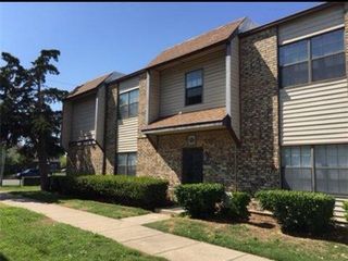401 SE 12th Street 105, Norman, OK 73071