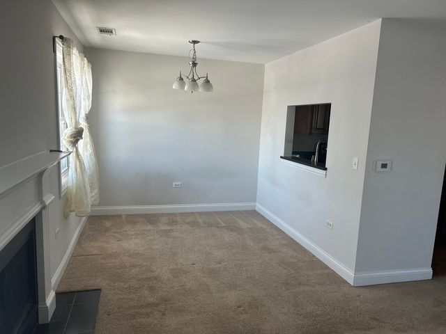 31 Foxcroft Road 207, Naperville, IL 60565