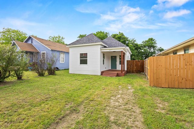 607 W Sears Street, Denison, TX 75020