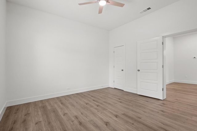 607 W Sears Street, Denison, TX 75020